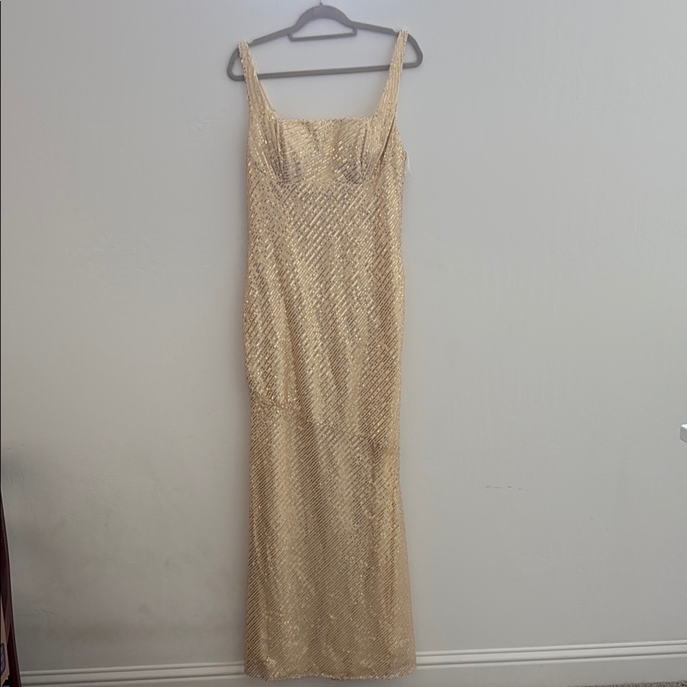 Elegant Gold Evening Gown